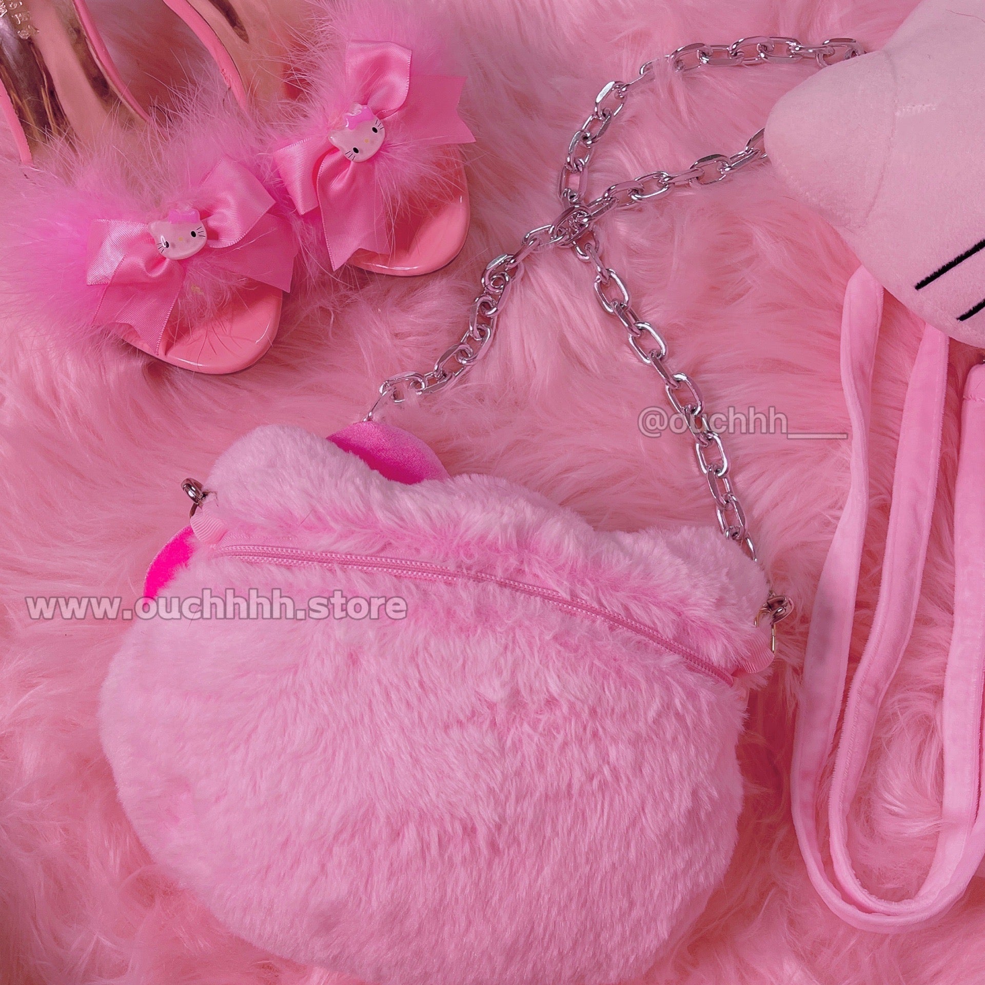 Plushie Kitty Chained Bag